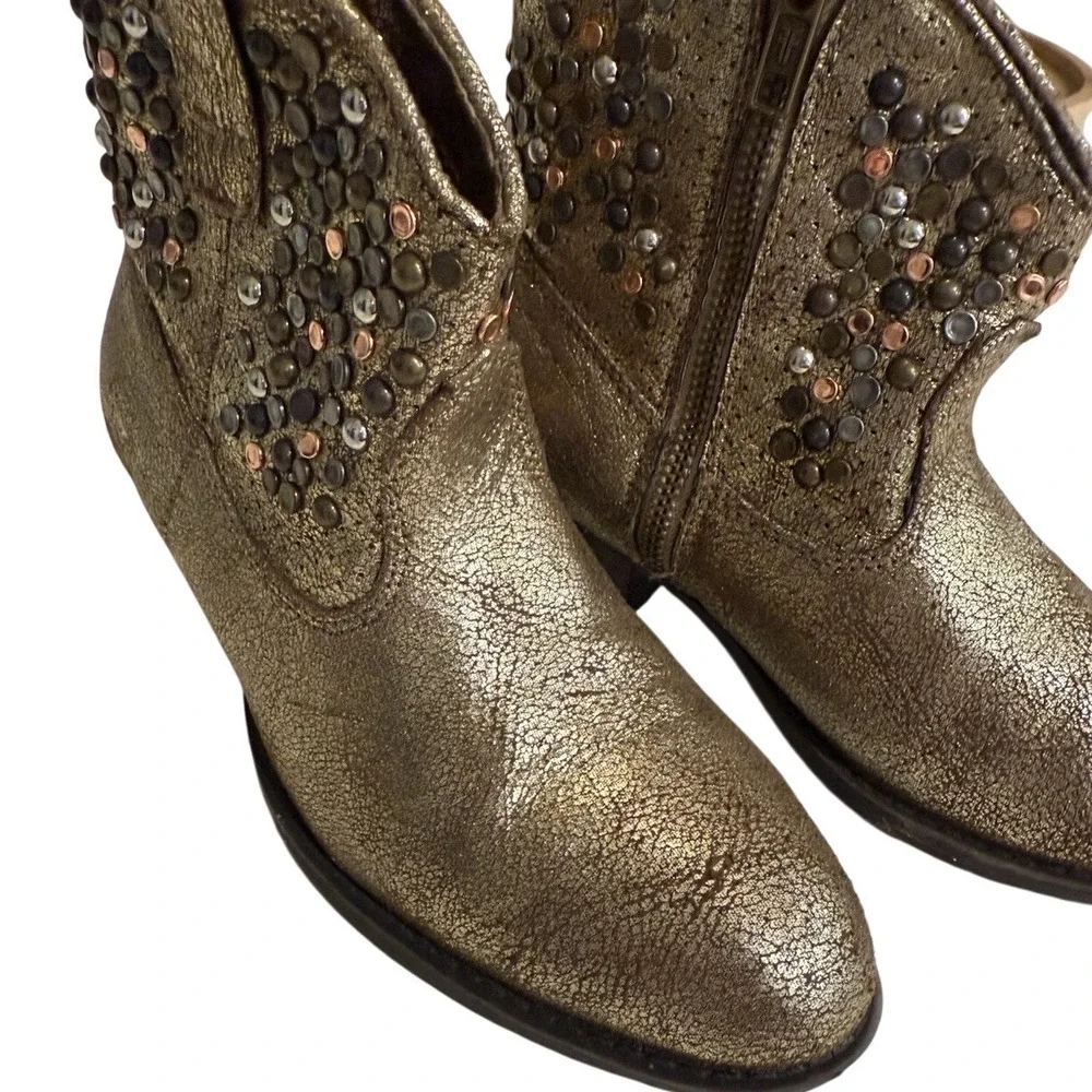 FRYE Deborah Girls Gold Studded Distressed Leather Short‎ Bootie Boots Size 13